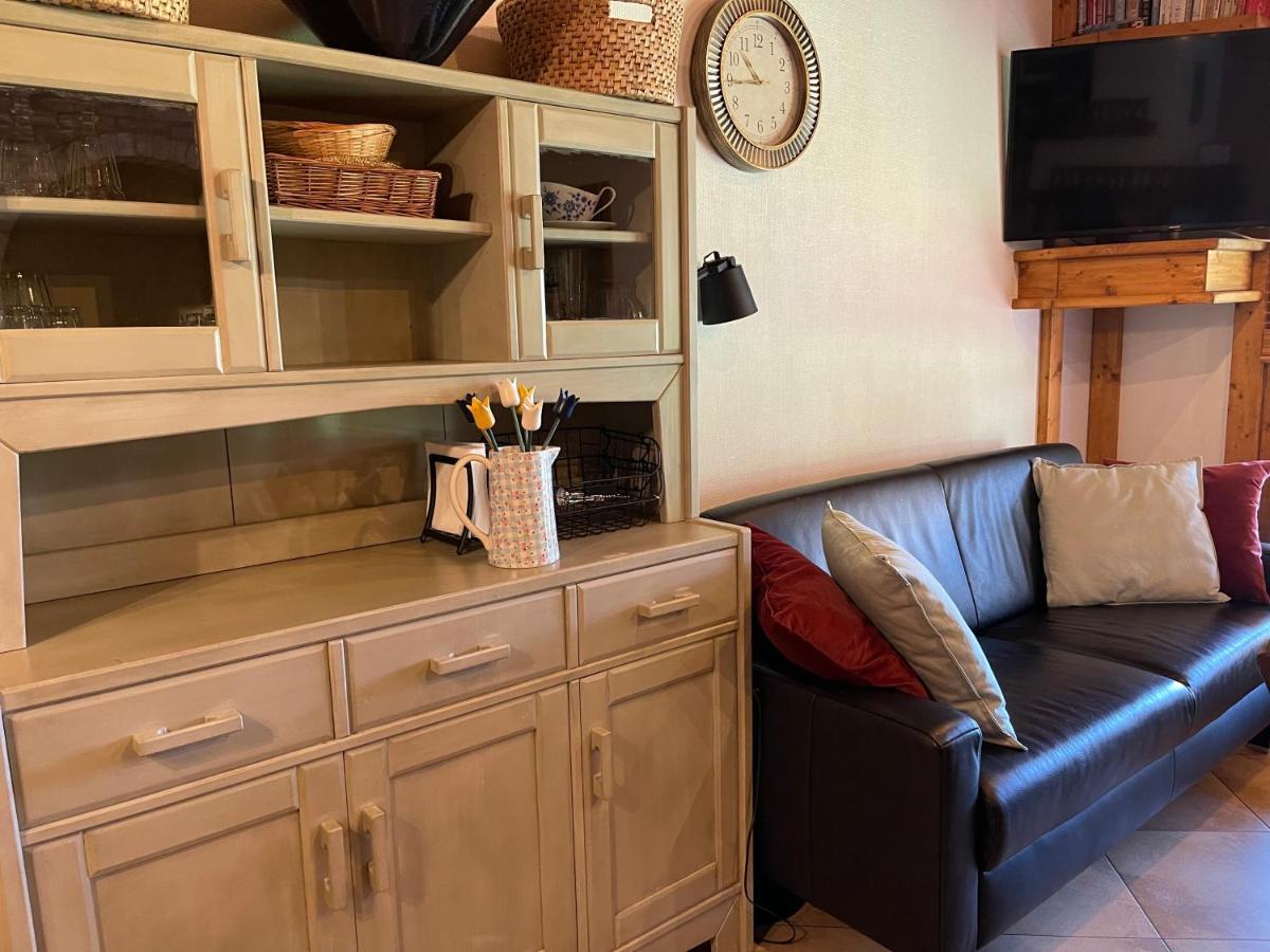 Osupyne Apartment ซเวนตายิ ภายนอก รูปภาพ